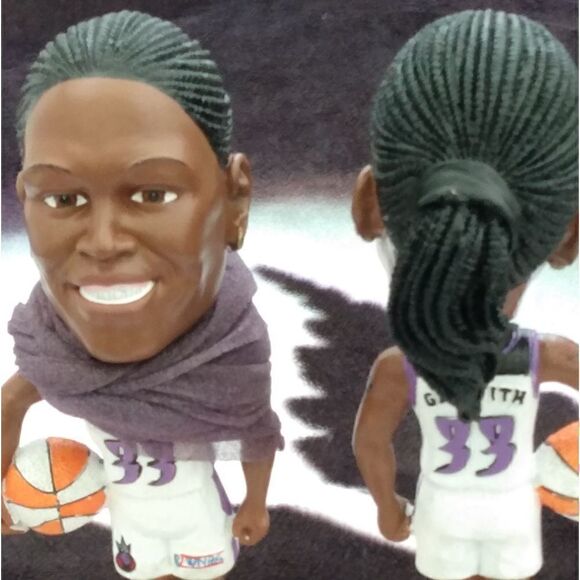 “Signed Yolanda Griffith Sacramento Monarchs Bobblehead” both of them - Picture 6 of 16